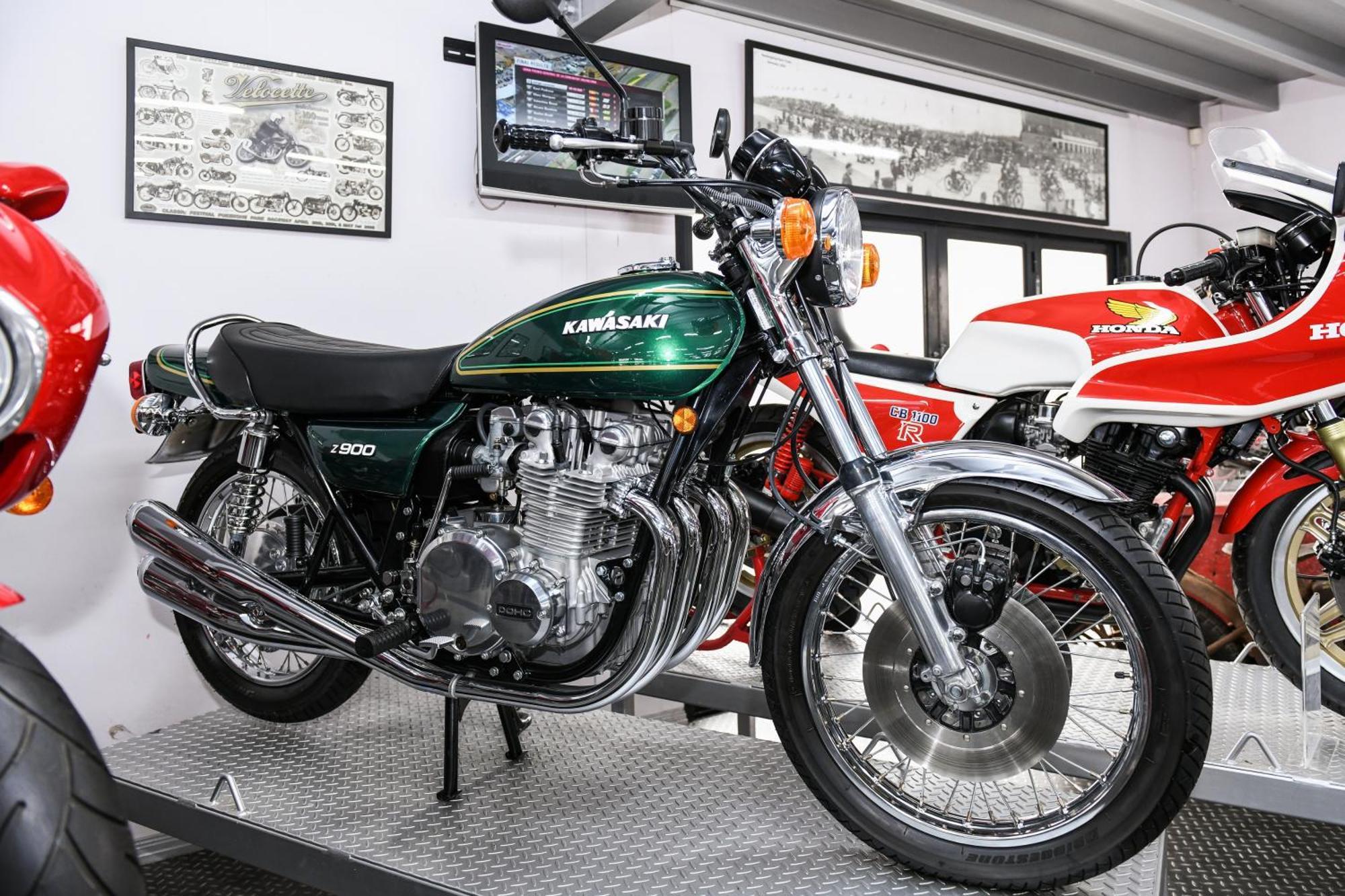 Powerhouse Hotel Tamworth By Rydges Eksteriør billede 1975 Kawasaki Z1